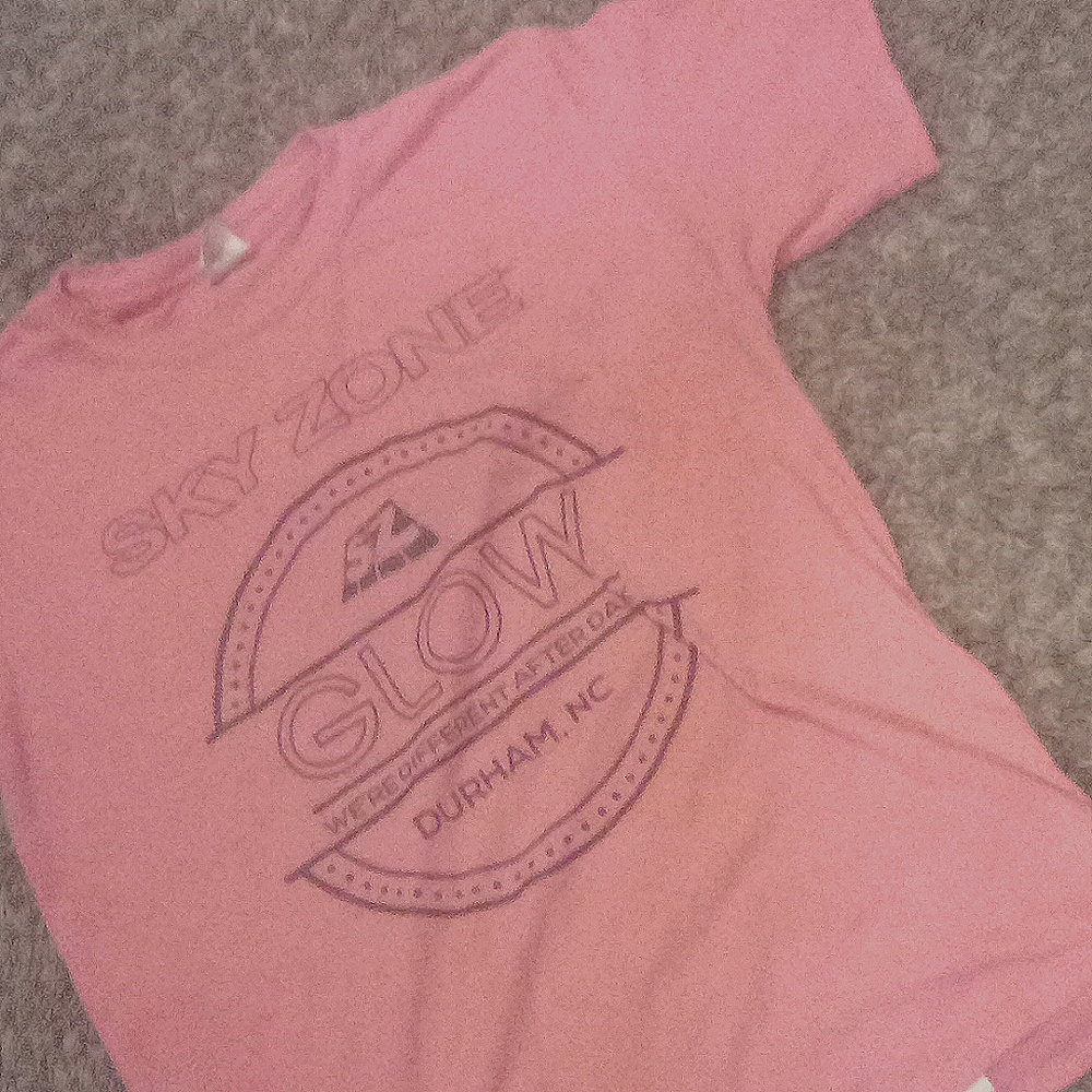 I'm selling an sky zone glow in the shirt